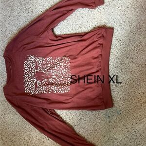 SHEIN XL Maroon Graphic Sweatshirt